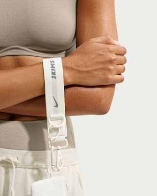 NikeSKIMS Women's Keychain. Nike.com